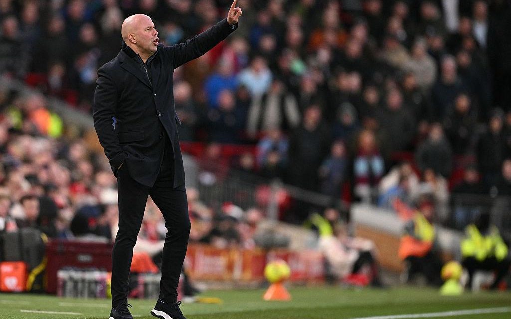 Arne Slot Senang Lihat Pertahanan Liverpool Mulai Membaik