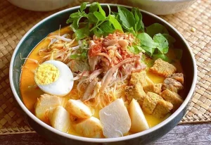 Kuliner Legendaris Bogor: Sensasi Laksa Asli Kota Hujan