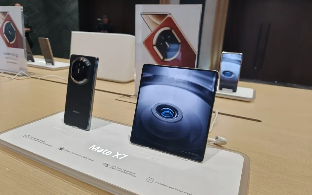 Desain & Performa Ganas! Huawei Mate X7 Bawa Inovasi Foldable