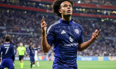 Performa Melejit, Gol Indah Zirkzee Jadi Sorotan Media Inggris