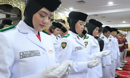 Ukir Prestasi! Celine Olivia Jadi Pembawa Baki Di HUT Ke-81 RI