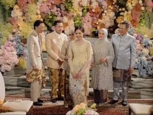 Makin Serius! Potret Abe Hoed Resmi Lamar Belliza Shintya Puteri