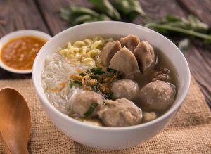 Bikin Nagih! Bakso Kuah Gurih Yang Selalu Jadi Favorit